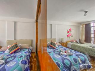 Family Room by the Aqueduct - 1