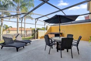 Upstay Spacious 3BR Home w Resort Access & Private Hot Tub - Kissimmee - 0