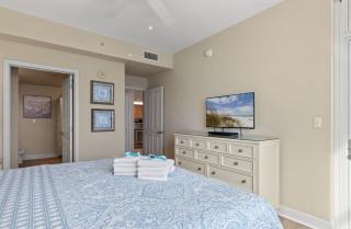 Aqua Resort 1207 by Emerald Coast Retreats - Panama City Beach - 2