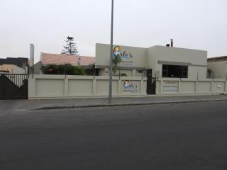 The Shifting Whispering Sands Guesthouse - 9