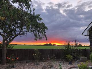 Country View place - Weeley - 2