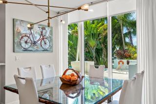 Hemingway 3 Bedroom Condo 2 Blocks from the Beach - Deerfield Beach - 1