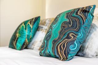 Modern 2-Bed London Flat with King Bed -25 off for Long Stay Guests-Sleeps 6-Book Instantly! - Barnet - 4