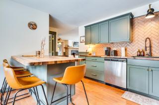 Forested Retreat with Sauna 5 Mi to Schroon Lake - Schroon Lake - 6