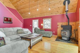 Snowmobiling On-Site Secluded Vermont Getaway - East Charleston - 0