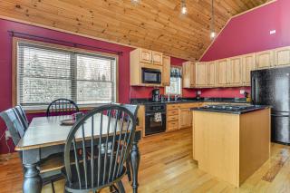 Snowmobiling On-Site Secluded Vermont Getaway - East Charleston - 5