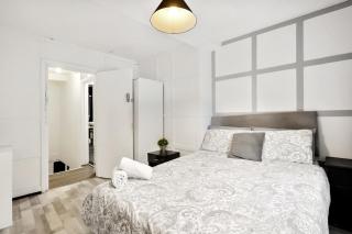 Private Bedroom Near Tower Bridge, Comfortable Stay with Shared Amenities! - Londra - 6