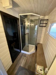 Cozy Cabin with a Beautiful Sauna Near Lake - Lappeenranta - 2