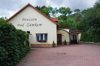 Penzion Pod Zámkem - Prŭhonice - 0
