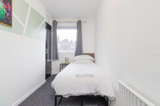 3BR, Leamington Spa, Central, Driveway, WiFi - Leamington Spa - 9