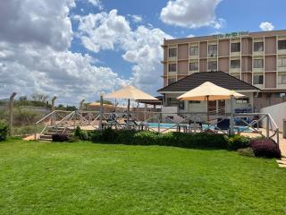 The Avid Hotel - Voi - 8