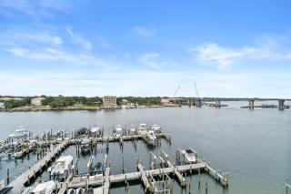 NEW Bay Front Sweet Home Okaloosa 603, Free Activities Included! - 2