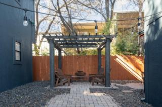 2BR Gem Heart of DT SoCo Zilker PetsOK with Parking - Austin - 2