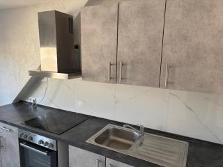 Benk 24H Apartment Nr 3 Perfekt für bis zu 6 Personen - 8