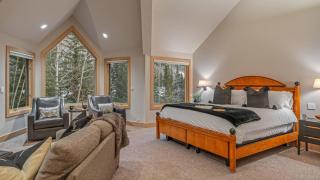 Founders Lodge - 1