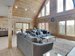 Majestic Manor - McHenry - 3