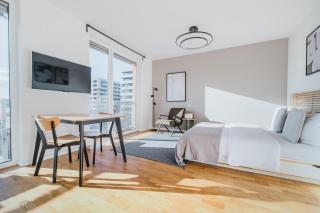 Blueground Žižkov furnished park PRG-42 - Praga - 2