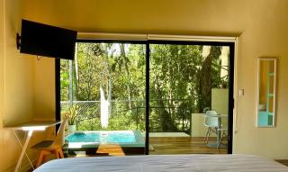 ChicoRico Studios - Uvita - 2