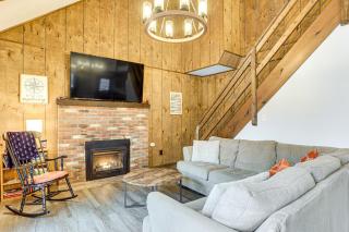 Walk to Roaming Woods Lake Home with Fire Pit! - Hamlin - 7