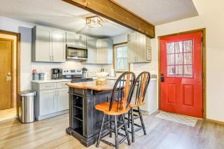 Walk to Roaming Woods Lake Home with Fire Pit! - Hamlin - 3