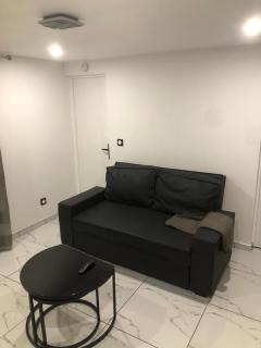 Cozy and well located apartment - 4