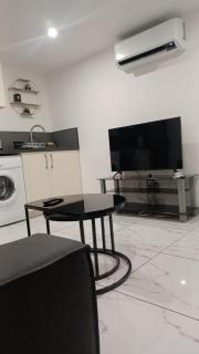 Cozy and well located apartment - 1