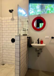 Industrial Studio with private Jacuzzi - Uvita - 7