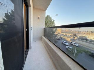 شقة فندقيه بشرفة - Riyad - 3