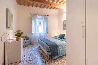 500 mt Tower of Pisa WI-FI-AC - 1