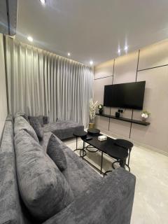 شقة فاخره غرفة وصاله الفلاح - Riad - 8