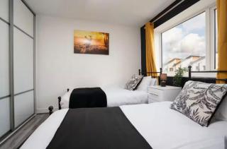 Cozy 3BR with Free Parking - 5