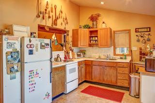 Lake Wenatchee Getaway - Lakefront Weekend Hideout - 9