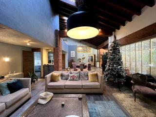 Casa en el Centro de Avándaro - Valle de Bravo - 0