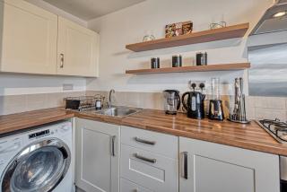 Central Nottingham 3 bed house with Driveway - Nottingham - 3