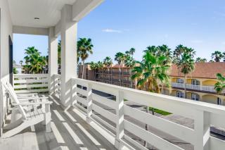1 Block to Beach South Padre Island Paradise! - South Padre Island - 8