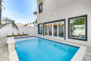 1 Block to Beach South Padre Island Paradise! - South Padre Island - 9