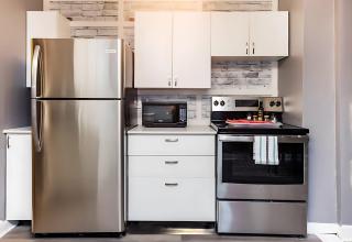 Pet-Friendly 3BR Apartment - Near University & Byward Market - Ottawa - 1