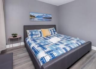 Pet-Friendly 3BR Apartment - Near University & Byward Market - Ottawa - 4