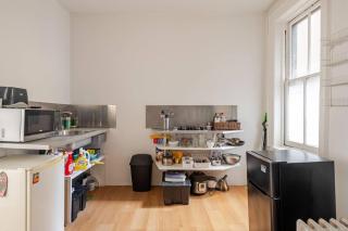 Sundrenched East Village Apartment - New York - 6