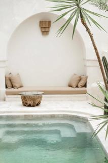 Villa Bella - Stylish 3-Bedroom Oasis with Mediterranean Charm - Canggu - 4
