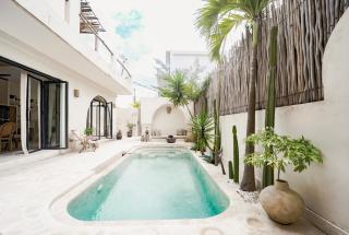 Villa Bella - Stylish 3-Bedroom Oasis with Mediterranean Charm - Canggu - 9