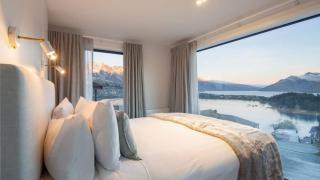 Tonic Lodge- Hot Tub- BBQ- Free Parking- AC - Queenstown - 6