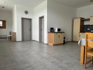 Grosse Möblierte Wohnung Zu Vermieten an der BAB 15 - Kolkwitz - 1