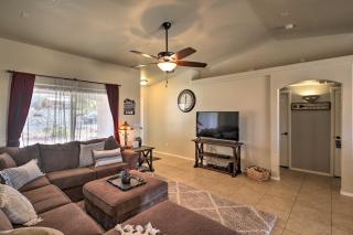 2 Mi to Beach: Lake Havasu Gem w/ Pool & Spa! - 6