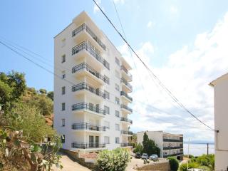 Apartment in Rosas near Platja dels Palangrers - 0
