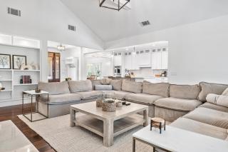 Luxurious 4 - Bedroom Sea Pines Home with Pool, Fire Pit, & Golf Course Views - Sleeps 12 - Hilton Head Island - 4