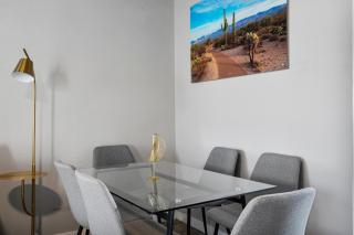 Elegant 2B1B Escape in Old Town - Scottsdale - 8