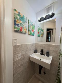 Oesta Palma's Guest House with BBQ & Beach Gear Near Downtown WBP - West Palm Beach - 3