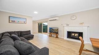 Ocean Waves Umina Bech - - 0
