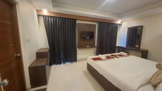 Hotel Cherry Blossom - Ooty - 8